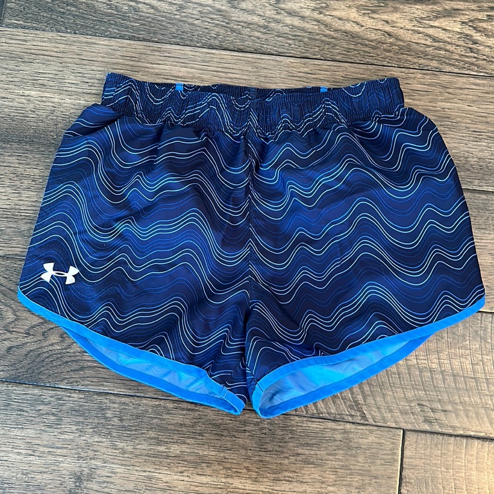 Under Armour shorts-youth large
